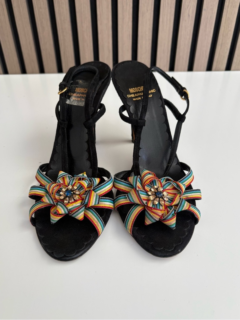 Auth MOSCHINO Cheap and Chic Bow Suede Heels
